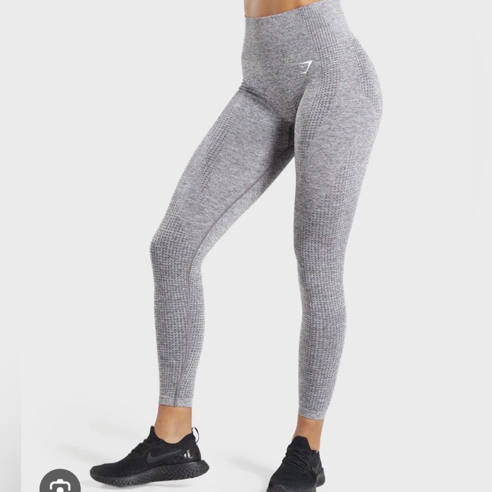 GYMSHARK Grey Vital Seamless LEGGING!